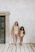 Load image into Gallery viewer, Milano
